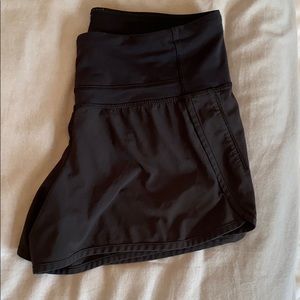 Lulu lemon 3inch black shorts size 4
